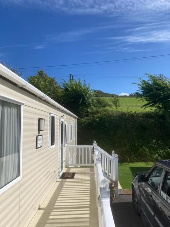 Mollys Retreat Pet Friendly Three Bed Caravan With Small Garden Newquay Bay Resort Quieter Area Of Park Экстерьер фото